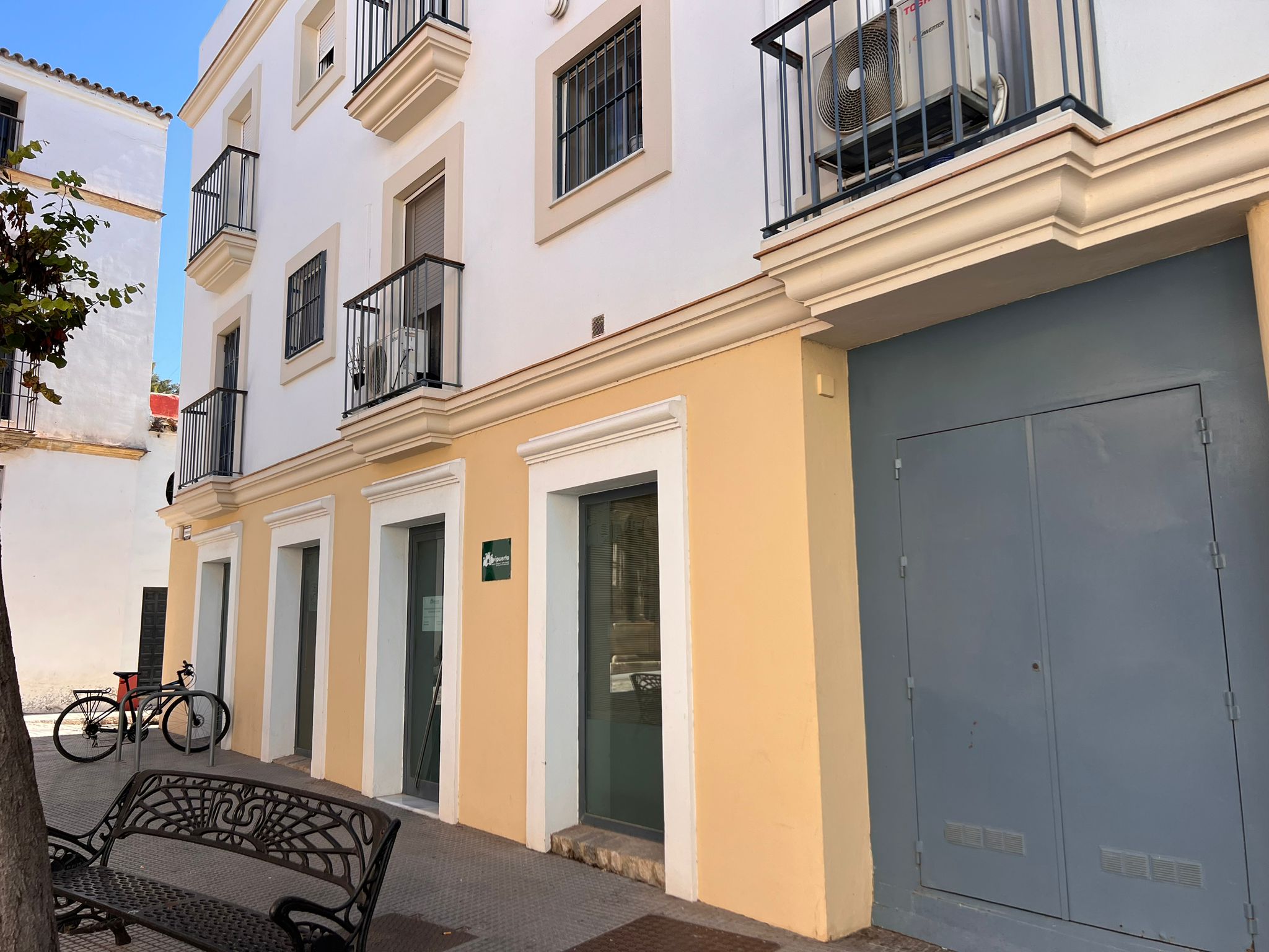 FACHADA SOL 1